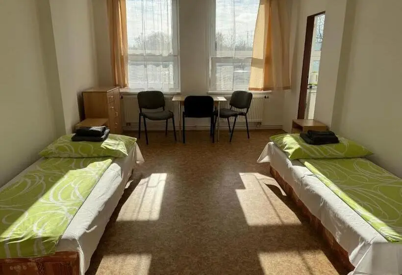 Huoneisto 1 Makuuhuone, D8 Apartmány