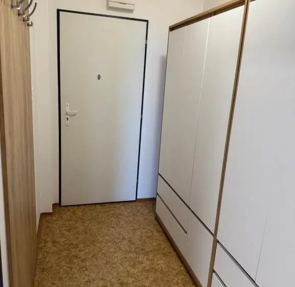Comfort Kolmen Hengen Huone, D8 Apartmány
