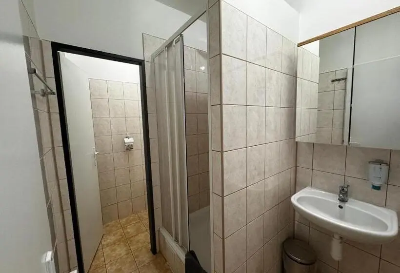 Comfort Kolmen Hengen Huone, D8 Apartmány