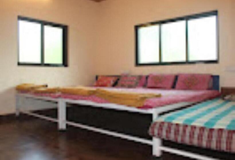 Люкс, Green Blossom Resort Roha