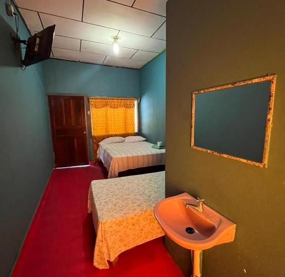 اتاق استاندارد, Gusto Bueno