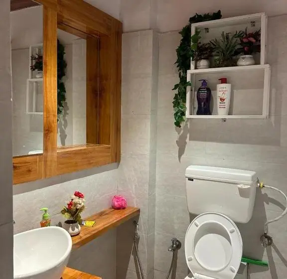 Standard-studio Puutarhanäkymä, Jacuzzi Hut Staycation