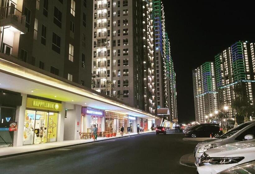 Студио Стандарт с Балконом, Tokyo Riverside Apartemen