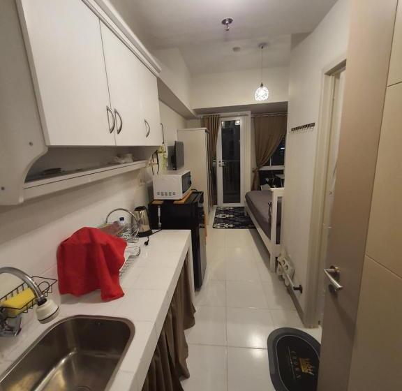 Студио Стандарт с Балконом, Tokyo Riverside Apartemen