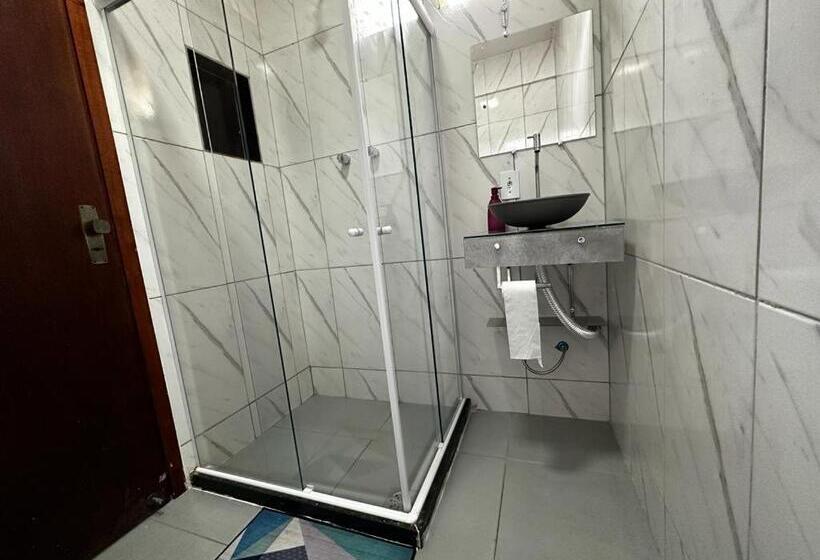 اتاق خانوادگی, Village Hostel