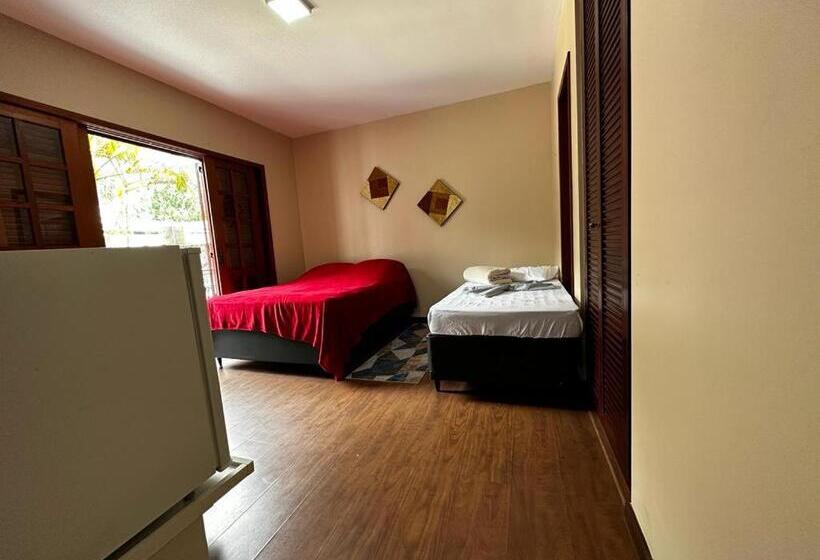 اتاق خانوادگی, Village Hostel