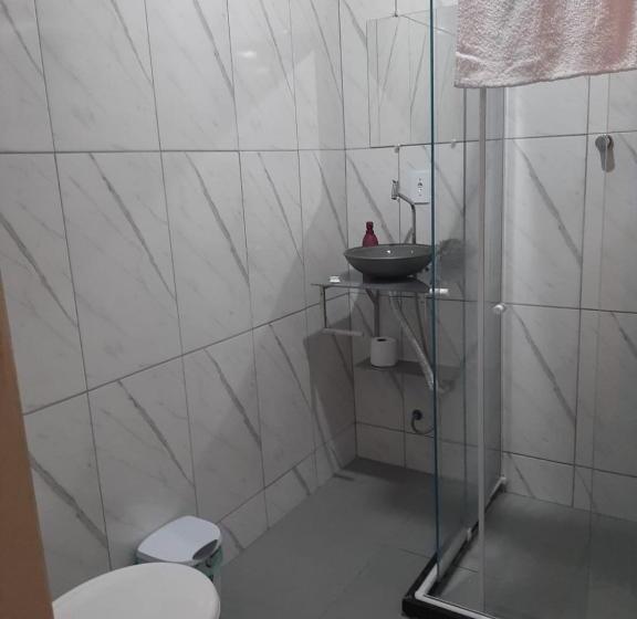 Quarto Estandar, Village Hostel