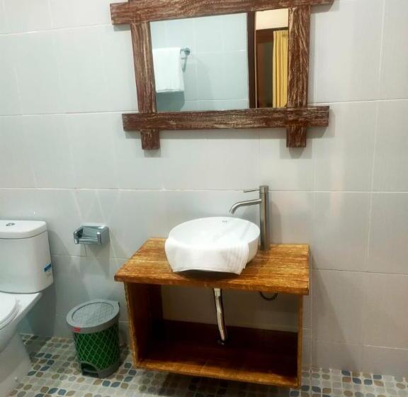 חדר דלוקס, Gandhi Guest House