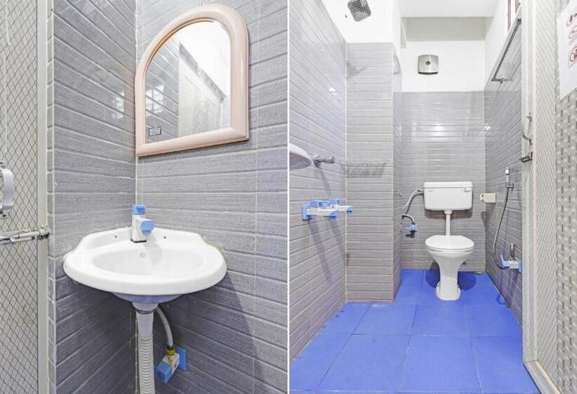 スタンダードルーム, O Lakhi Guest House