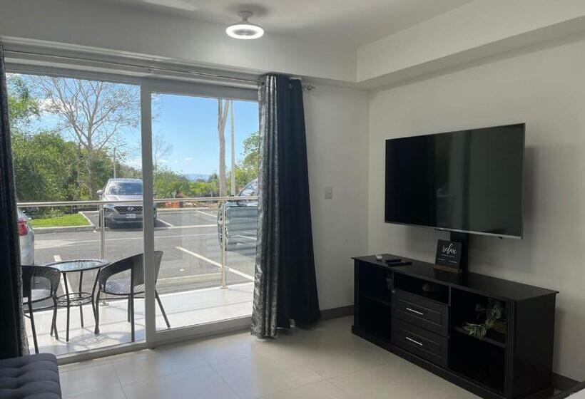 침실 1개 발코니 아파트, Leona Renting By Punta Leona