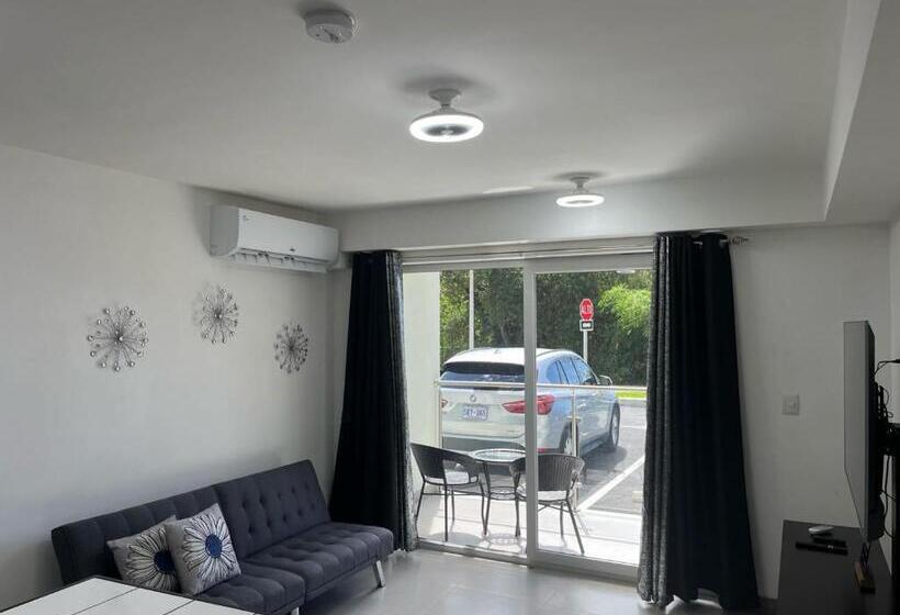 침실 1개 발코니 아파트, Leona Renting By Punta Leona