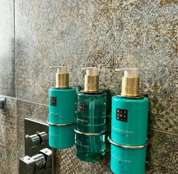 스위트 킹사이즈 침대, Palermo Inn Boutique Arte