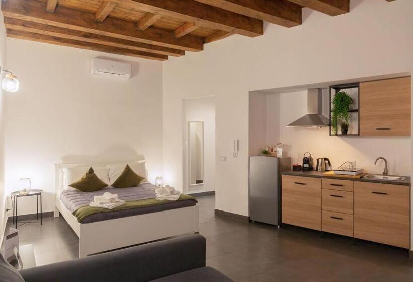 스탠다드 스튜디오 킹침대, Palermo Inn Boutique Arte