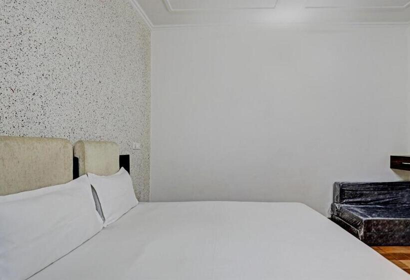 三人经典房间, Taj Guest House