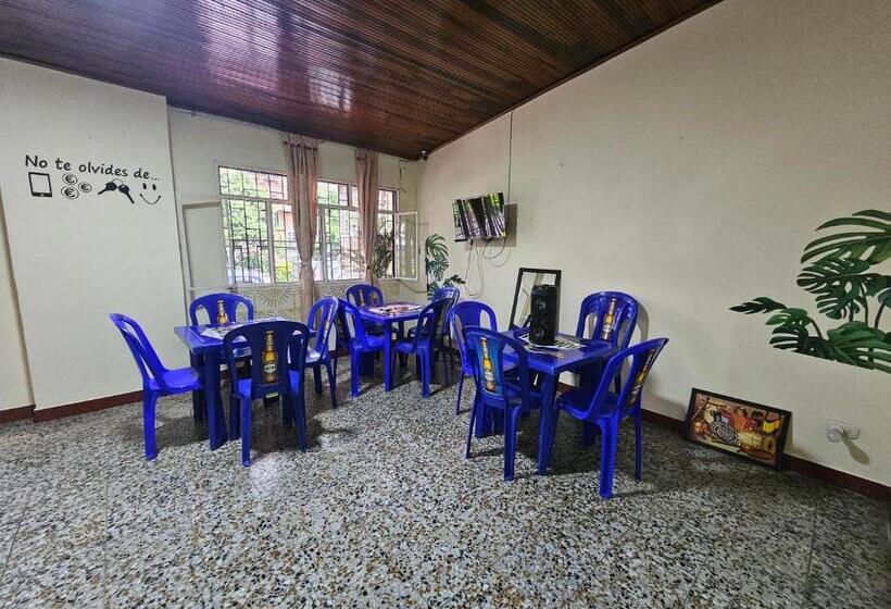 스탠다드 룸, El Cacique Villeta