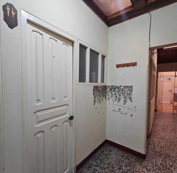 스탠다드 룸, El Cacique Villeta