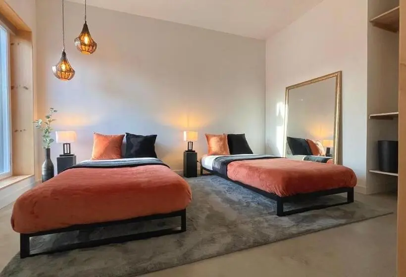 山の見えるスーペリアルーム, Nature Eco Suite In Wakefield Quebec