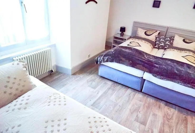 Standard Kolmen Hengen Huone, Tripple Room With Bathroom