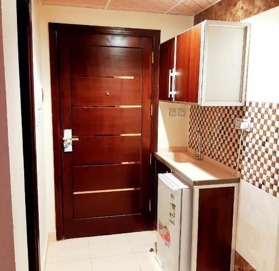 غرفة قياسية, فندق انوار المشاعرالفندقية