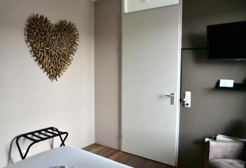 اتاق لوکس با تخت بزرگ, B&b Nr 3