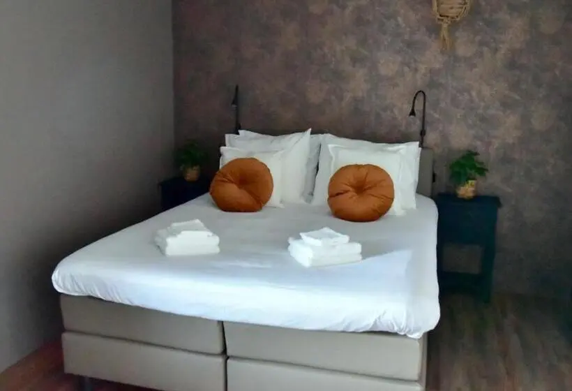 اتاق لوکس با تخت بزرگ, B&b Nr 3