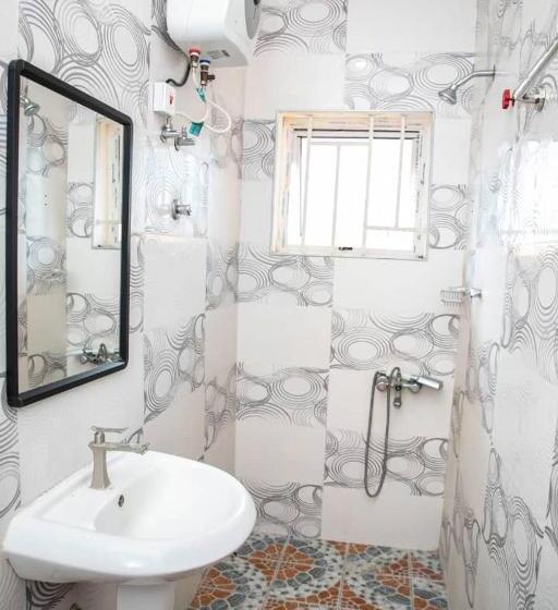 جناح إدارى, Jukambo Lodge