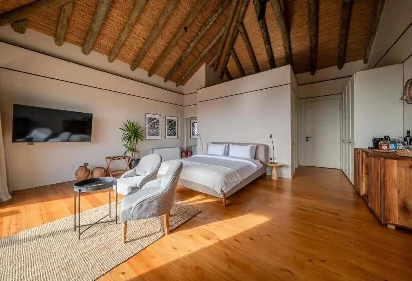 Standard-huone Parveke, Mani̇ci̇ çi̇ftli̇k