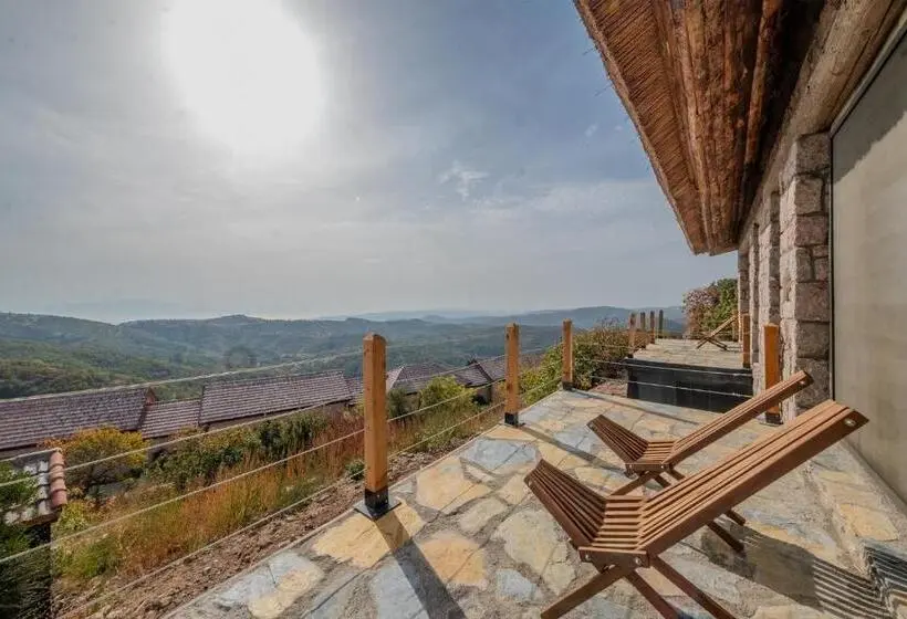 Standard-huone Parveke, Mani̇ci̇ çi̇ftli̇k