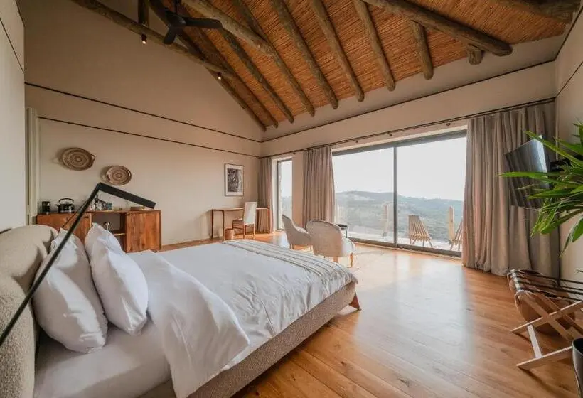 Standard-huone Parveke, Mani̇ci̇ çi̇ftli̇k