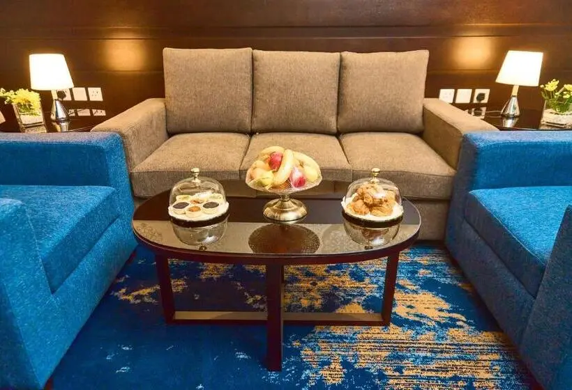 سوییت لوکس, Selat Al Bait