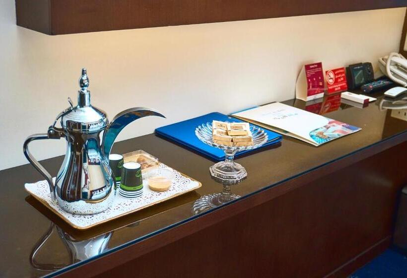 غرفة قياسية, Selat Al Bait