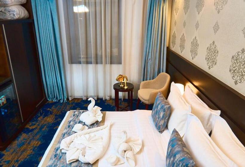 جناح ديلوكس, Selat Al Bait