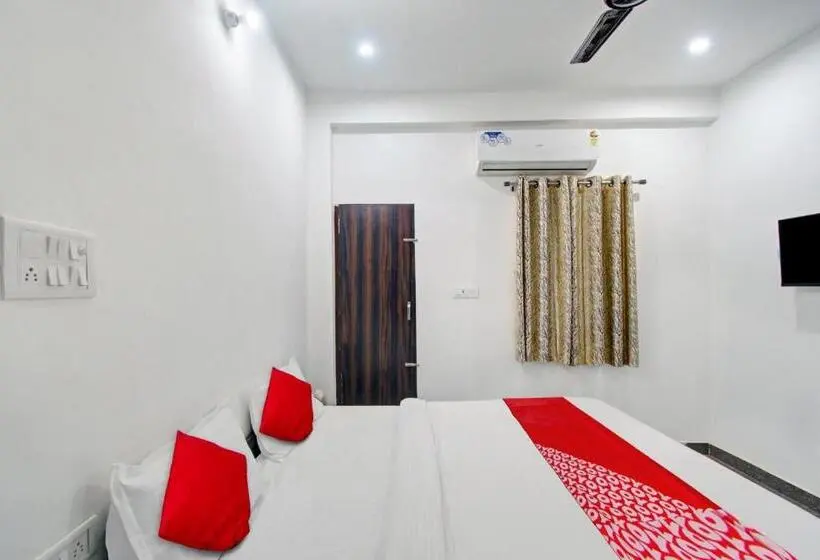 Standard-huone, Spice Club & Restaurant