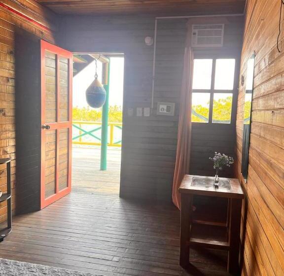 חדר סופריור, El Arca