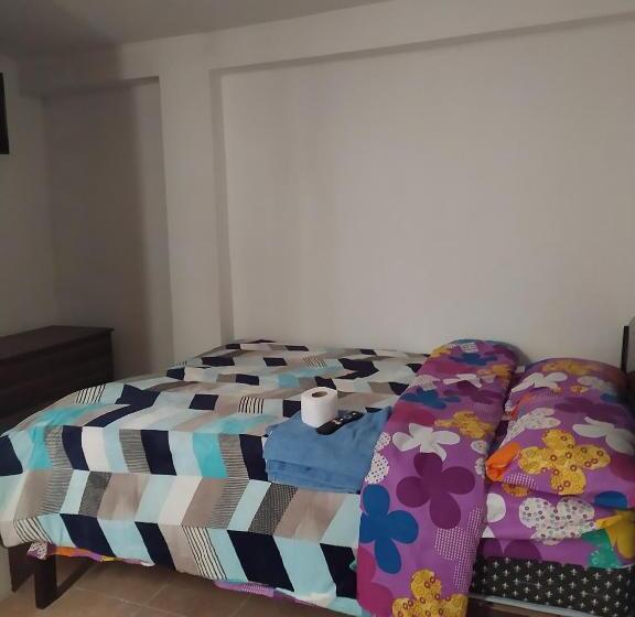 اتاق استاندارد, Nuestro Señor Del Camino