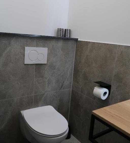 标准间, Tokas   An Der Regiobahn