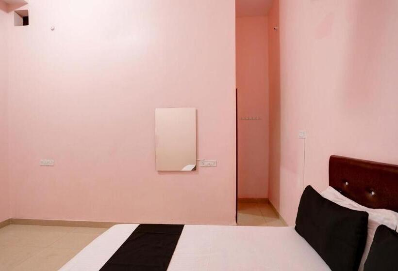 غرفة كلاسيكية ثلاثية, O Blue Moon