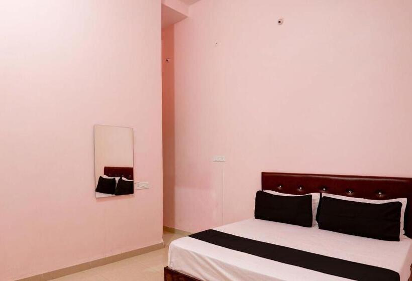 غرفة كلاسيكية ثلاثية, O Blue Moon