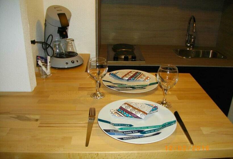 إستوديو قياسى, Appart Hotel Residella House Room & Kitchen Avignon Le Pontet