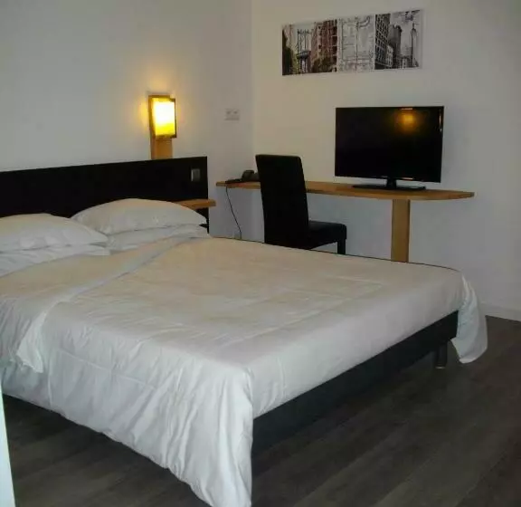 スタンダードスタジオ, Appart Hotel Residella House Room & Kitchen Avignon Le Pontet