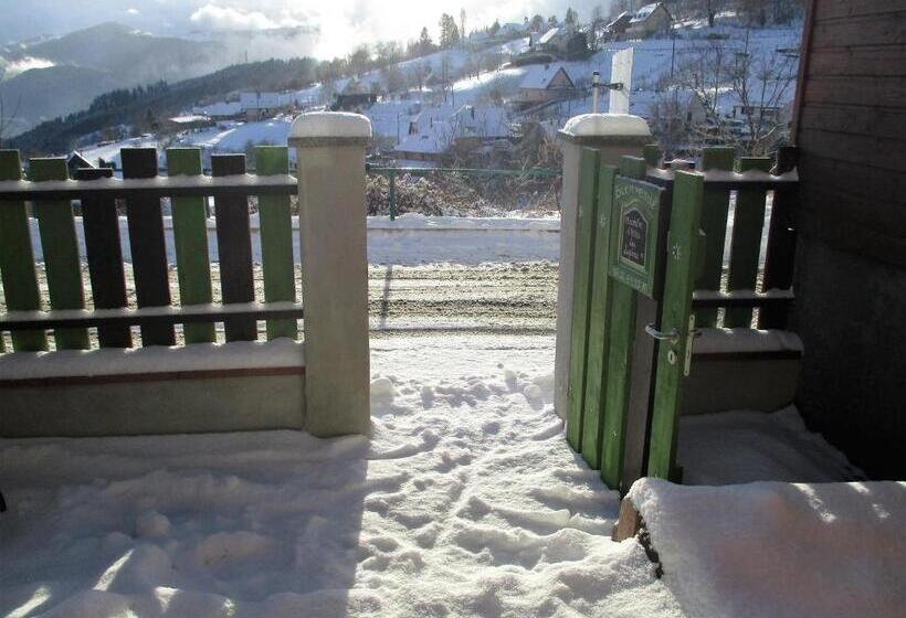 חדר סטנדרט נוף להרים, Les Lupins