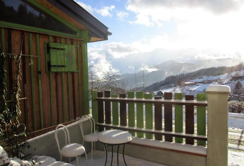 חדר סטנדרט נוף להרים, Les Lupins