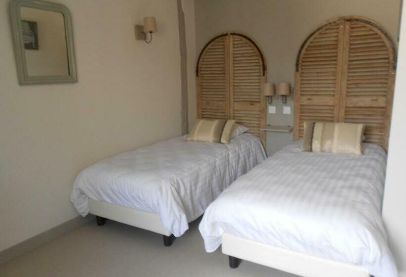 סוויטה משפחתית, Les Tournelles   Chambres D Hôtes