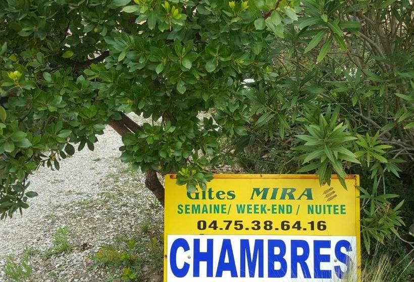 Номер Стандарт с Террасой, Studios Et Chambre La Sauvasse