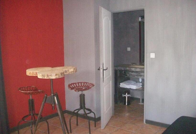 Студия Стандарт, Studios Et Chambre La Sauvasse