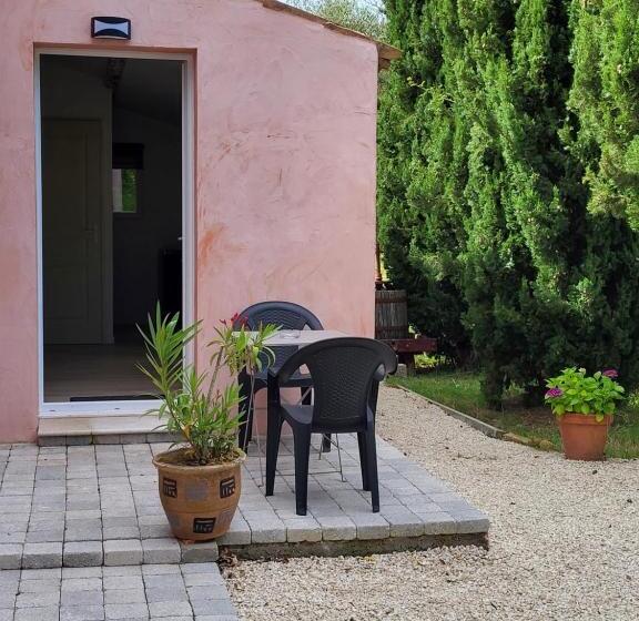 Номер Стандарт, Studios Et Chambre La Sauvasse