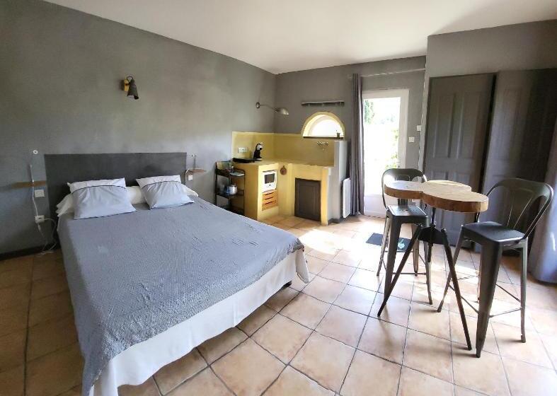 Студия Стандарт, Studios Et Chambre La Sauvasse