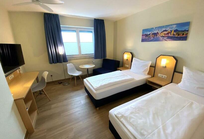 スタンダードルーム, Am Wiesenweg L 24h Check In