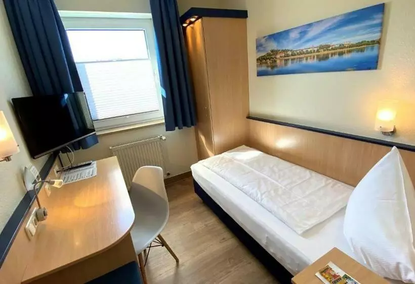 اتاق استاندارد یک نفره, Am Wiesenweg L 24h Check In