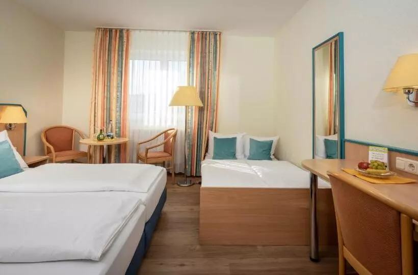 اتاق استاندارد چهار تخته, Am Wiesenweg L 24h Check In